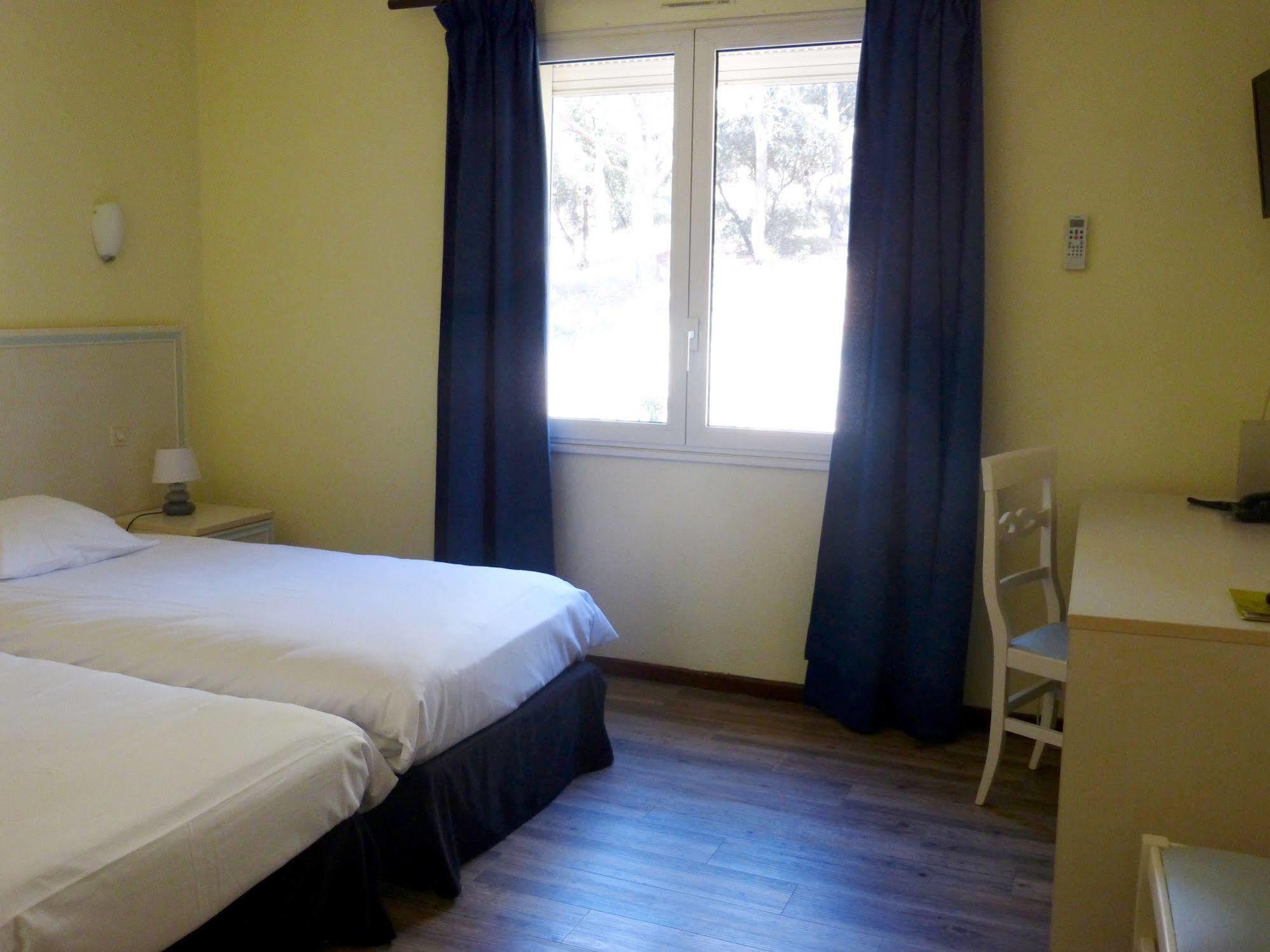 Best Western Domaine De Roquerousse Σαλόν-ντε-Προβάνς Εξωτερικό φωτογραφία