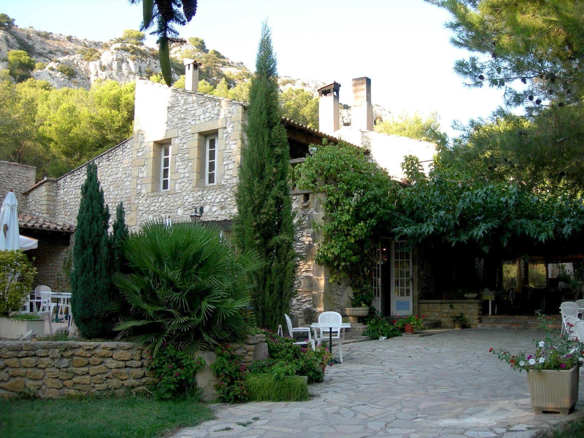 Best Western Domaine De Roquerousse Σαλόν-ντε-Προβάνς Εξωτερικό φωτογραφία