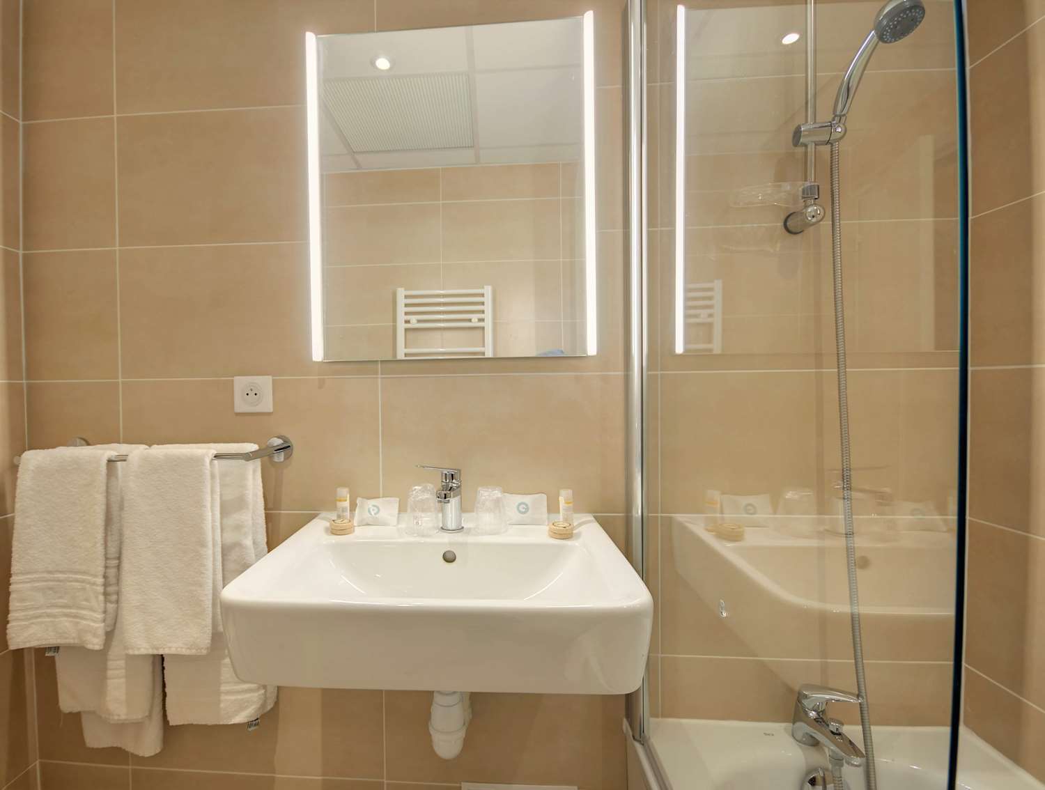 Best Western Domaine De Roquerousse Σαλόν-ντε-Προβάνς Εξωτερικό φωτογραφία