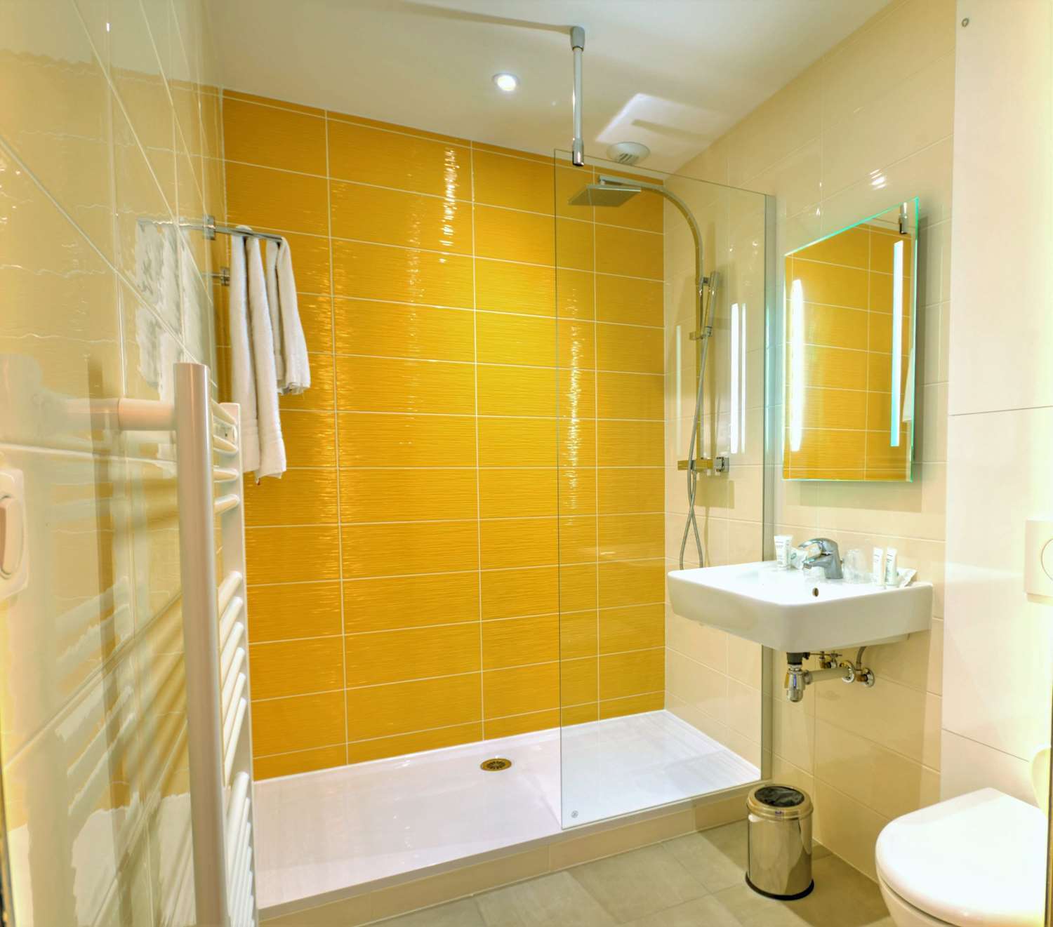 Best Western Domaine De Roquerousse Σαλόν-ντε-Προβάνς Εξωτερικό φωτογραφία